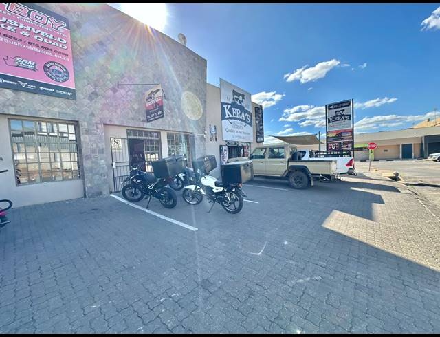 M² BUSINESS CENTRE FOR SALE IN POLOKWANE INDUSTRIA